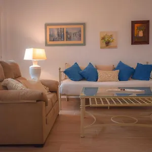 Santa Angela De La Cruz Apartamento